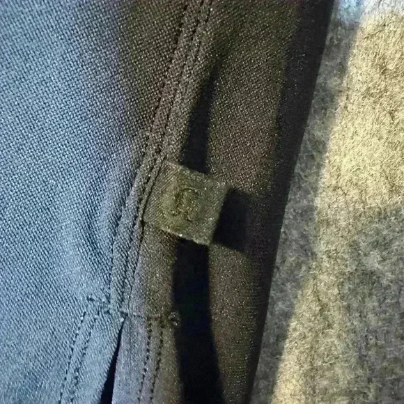 Lululemon Lightweight Sheer Long Sleeve Top Womens - Medium - Picture 4 of 6